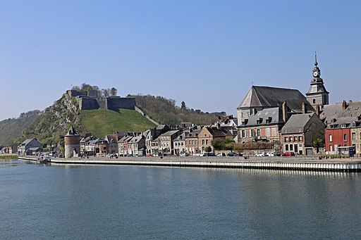 Visitez la ville de Givet en France